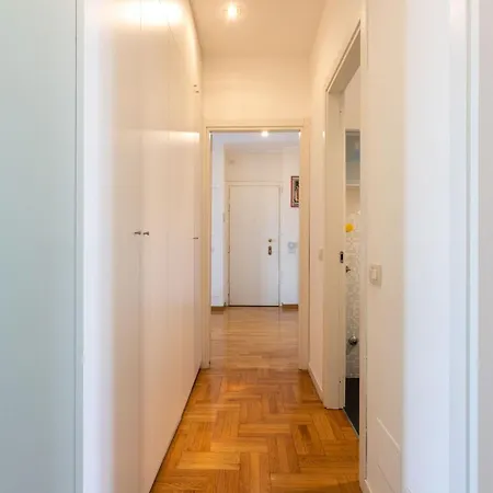 Caracciolo Sempione Fiera By Halldis Apartment