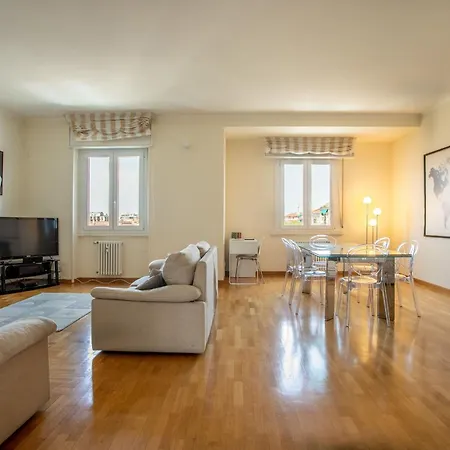Apartment Caracciolo Sempione Fiera By Halldis *