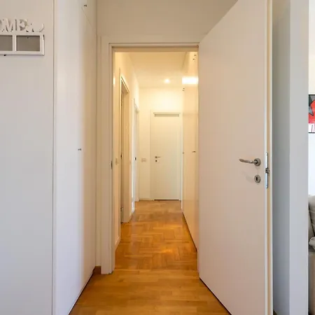 Apartament Caracciolo Sempione Fiera By Halldis