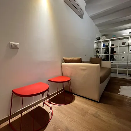 Pola's House Апартаменты Милан