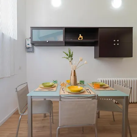 Апартаменты Stazione A 10min A Piedi, Porta Venezia - Corso Buenos Aires, Metro A 200m Милан