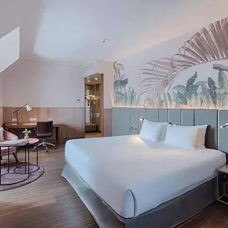 Nh Collection Touring Отель 4*