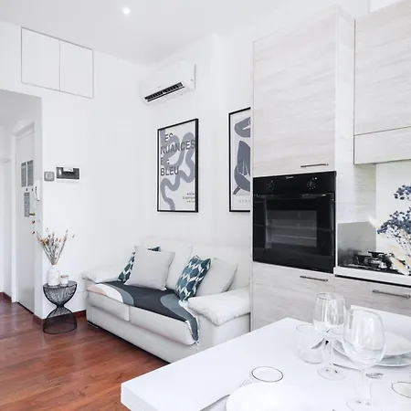 And Cozy In Porta Romana By Easylife Milão