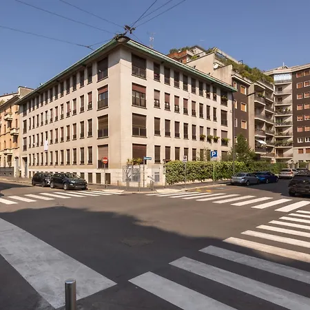 Spacious Dateo - Mirable Pm Apartment Milan
