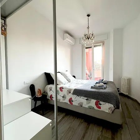 Lodi Nest - M3 Brenta Design Flat With Balcony - 10 Min Duomo Appartamento *