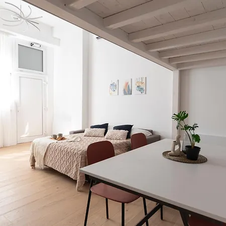 Porta Venezia Luxury - *