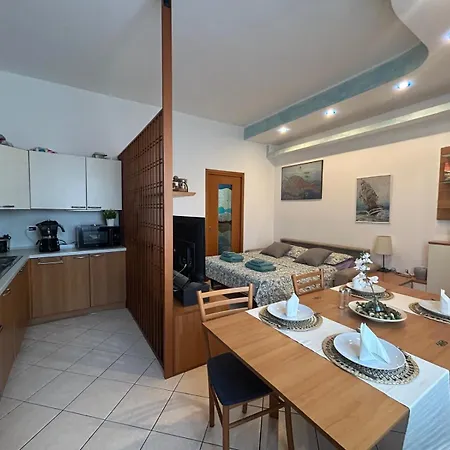 Your In - Elegant & Comfortable Apartment *
