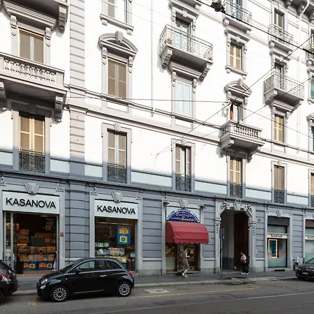 Apartment Garibaldi & Isola District Functional