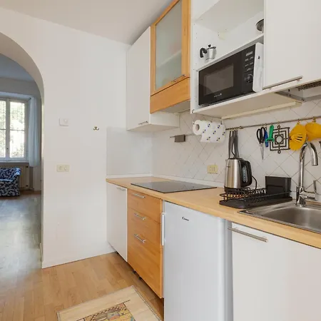 Apartment Garibaldi & Isola District Functional *