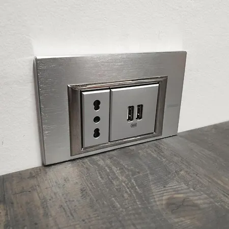 Lejlighed Loft Elegante In Centro In Zona Signorile - Davanti Metro Milano