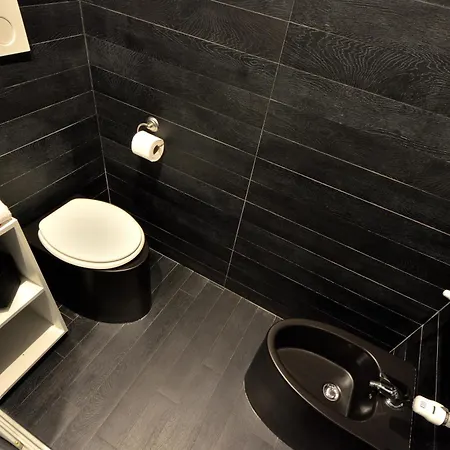 Διαμέρισμα Stupendo Di Design A Tema America- Potente Wi-fi Ottimo Il Collegamento Con Aeroporto Di Malpensa E Rho Fiera, Vicino Metro