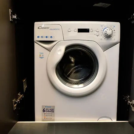 Stupendo Di Design A Tema America- Potente Wi-fi Ottimo Il Collegamento Con Aeroporto Di Malpensa E Rho Fiera, Vicino Metro Μιλάνο