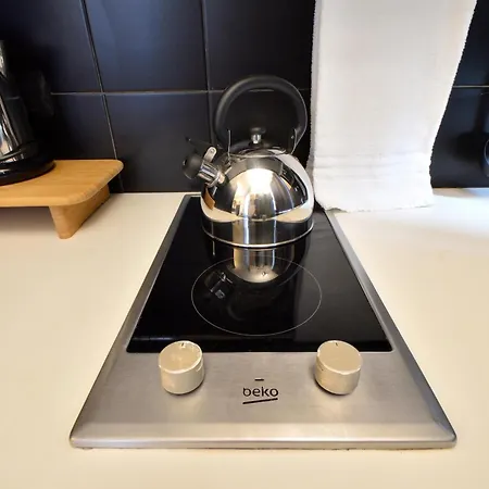 Stupendo Di Design A Tema America- Potente Wi-fi Ottimo Il Collegamento Con Aeroporto Di Malpensa E Rho Fiera, Vicino Metro Διαμέρισμα *