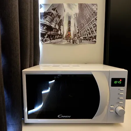 Διαμέρισμα Stupendo Di Design A Tema America- Potente Wi-fi Ottimo Il Collegamento Con Aeroporto Di Malpensa E Rho Fiera, Vicino Metro Μιλάνο