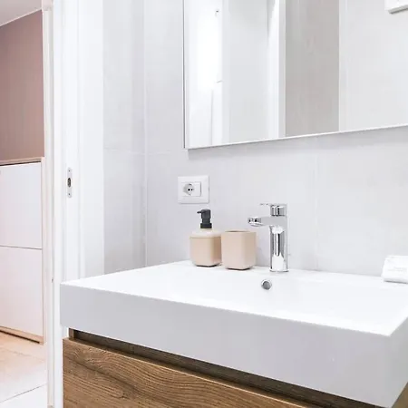 Easylife - - Col Di Lana 1 - Navigli Apartament Mediolan