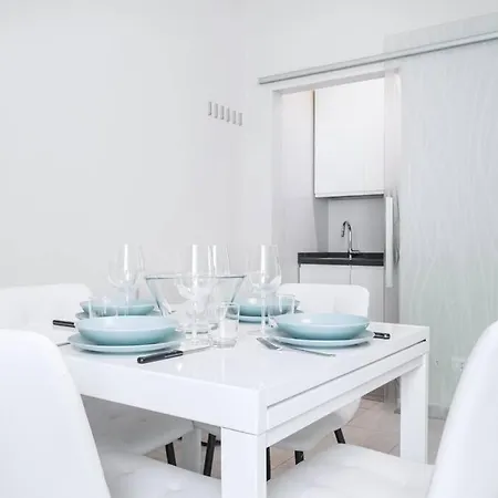 Easylife - Comfy Flat A Few Steps From Navigli Milan