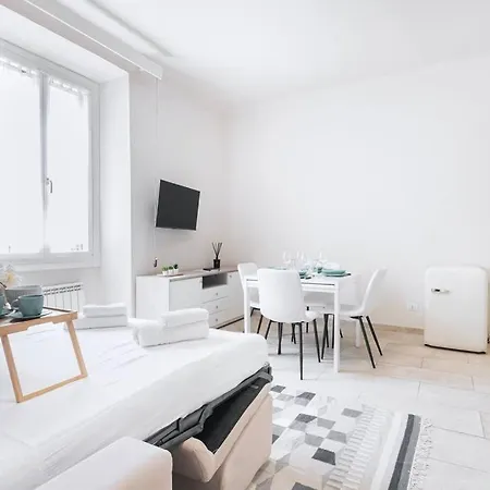 Easylife - Comfy Flat A Few Steps From Navigli
