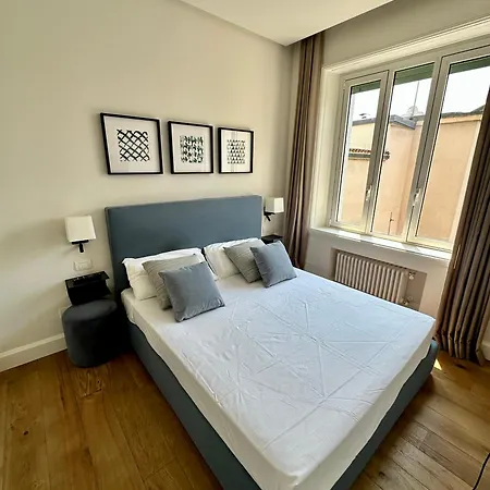 Casa Della Borsa - A