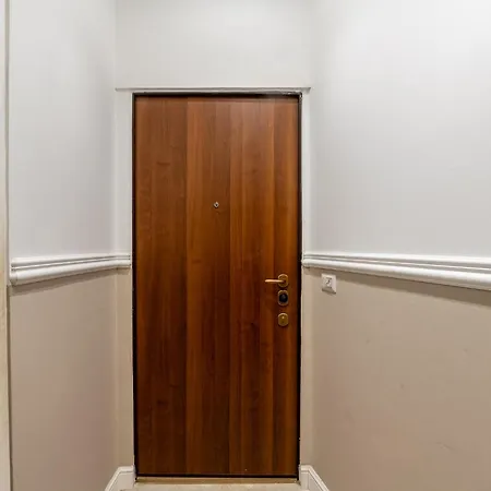 Porta Venezia Design شقة *