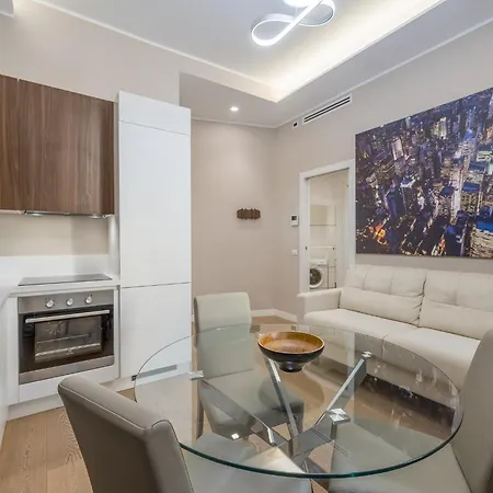 Apartment Porta Venezia New Luxury - Wifi Full Equiped *