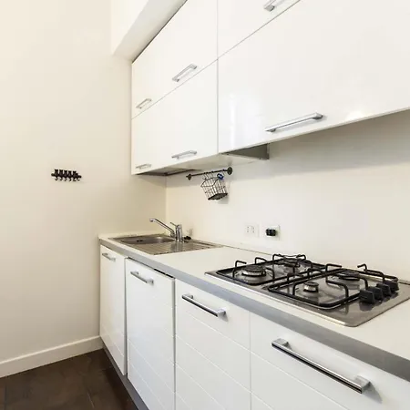 Cermenate 7 Apartment *