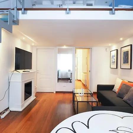 Loft Bilocale Due Livelli St Agostino - Mirable Pm Lägenhet *