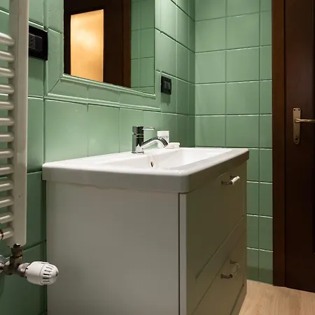 Apartman Youhosty - Confalonieri 21 Milánó
