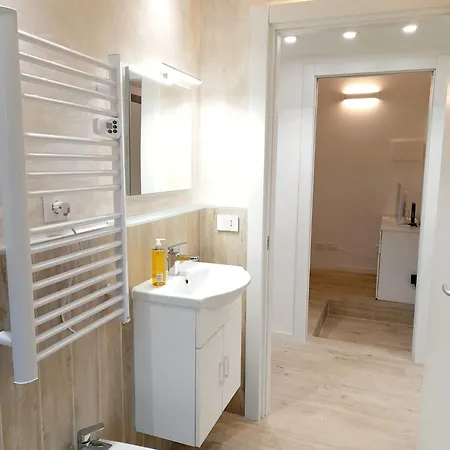 K Citylife Fiera Apartment *