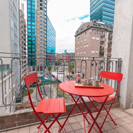 I Host - Cornalia 24 Daire Milano
