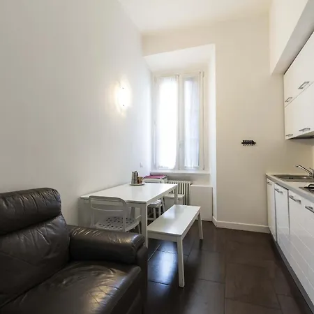 Cermenate 7 Apartment *