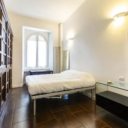 Cermenate 7 Apartment *