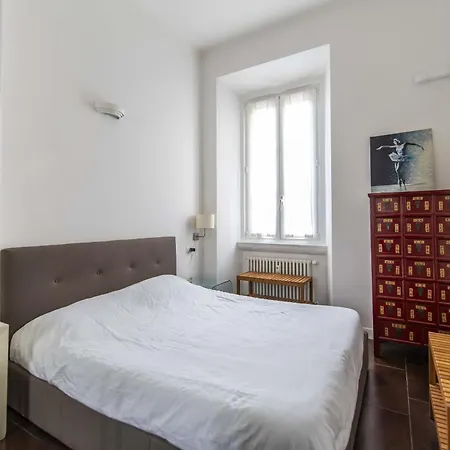 Cermenate 7 Apartment *