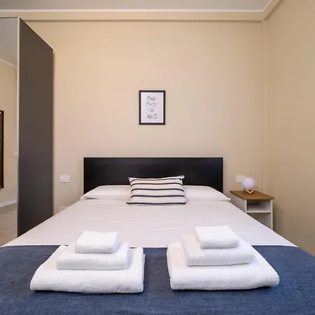 شقة Modern 2br With Private Balcony, Steps To Metro ميلان