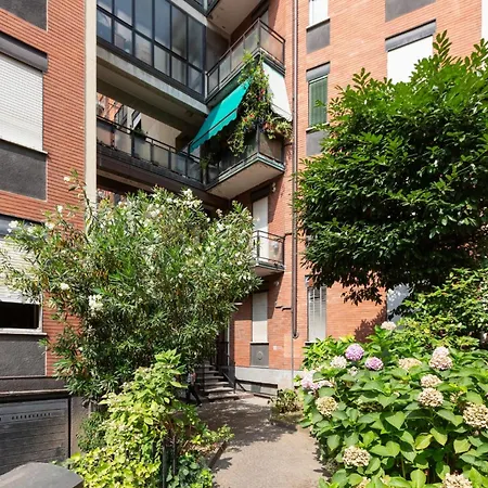 Appartement Guesthost - Corso Lodi Modern With Balcony *