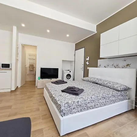 Apartment Yr - Tibaldi Milan