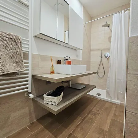 Apartment Yr - Tibaldi Milan
