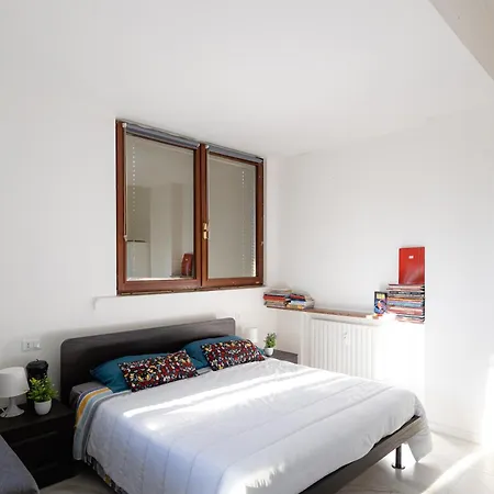 Santa Marta Esclusivo Attico In Duomo 밀라노