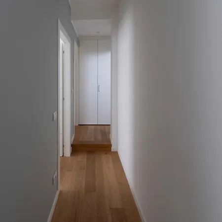 Elegant In The Heart Of Apartment