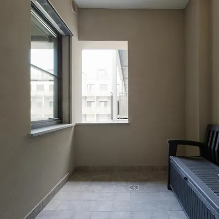 Apartment Superior With Veranda And Shared Swimming Pool *