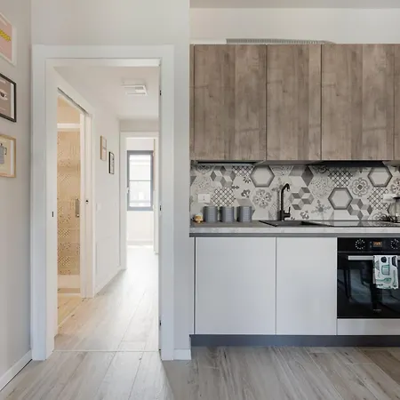 Superior With Veranda And Shared Swimming Pool Apartment Milan
