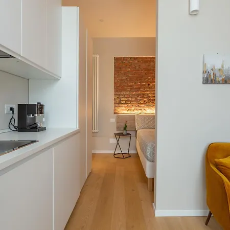 Raffinato E Stylish Monolocale Milanese דירה