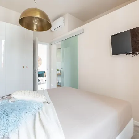 Apartment Stylish Studio, Skyline View, Modern Amenities