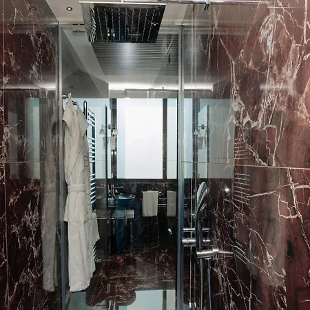 10 Keys מילאנו