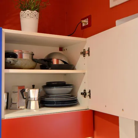 Bellissimo Mini Deluxe Di Design E A Tema Inghiterra - Potente Wi-fi Ottimo Il Collegamento Con Aeroporto Di Malpensa E Rho Fiera, Vicino A 3 Linee Metropolitane Apartamento *