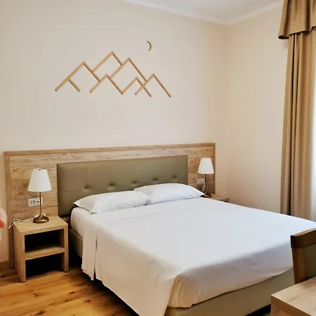 Station Group - Via Ponte Seveso 18 Pensjonat Mediolan