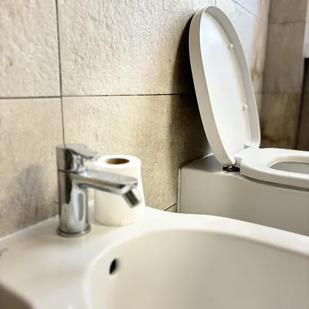 Apartamento In Garibaldi Station And Self Check In 4 People