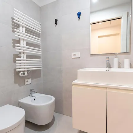 Luxury Flat - Principe Eugenio 3 Apartment *