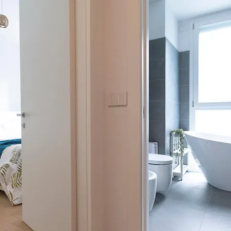 Luxury Flat - Principe Eugenio 3 Apartment