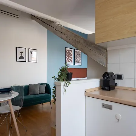 The Rent - Beautiful With Balcony In Porta Romana Apartment *