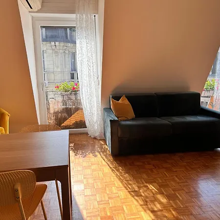 Apartment Easy Isola, For An Easy